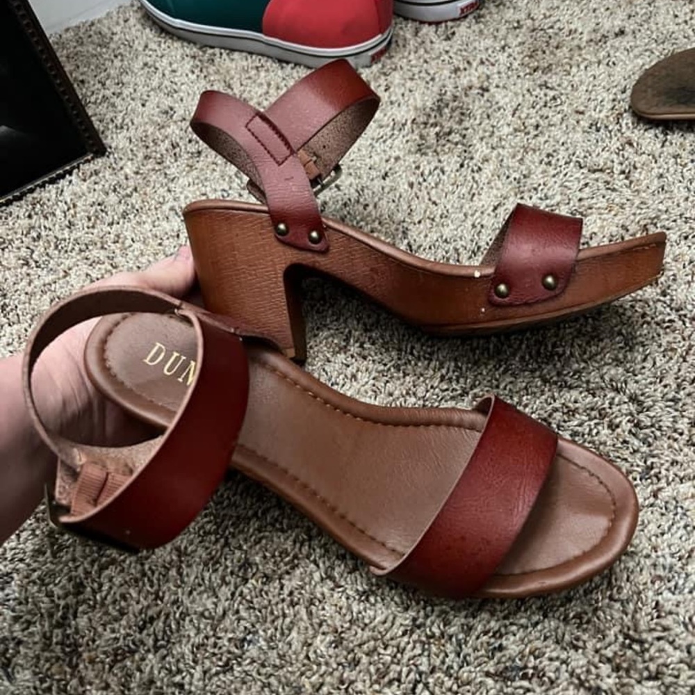 Dunes Womens wedge